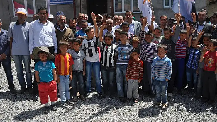 'AK PARTİ HAREKETİ DEVAM EDERSE, MEMLEKETİN ÖNÜ AÇILIR'