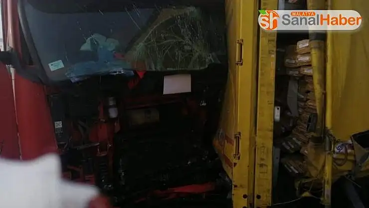 Bulgaristan'da 22 tır zincirleme kaza yaptı: 1 ölü