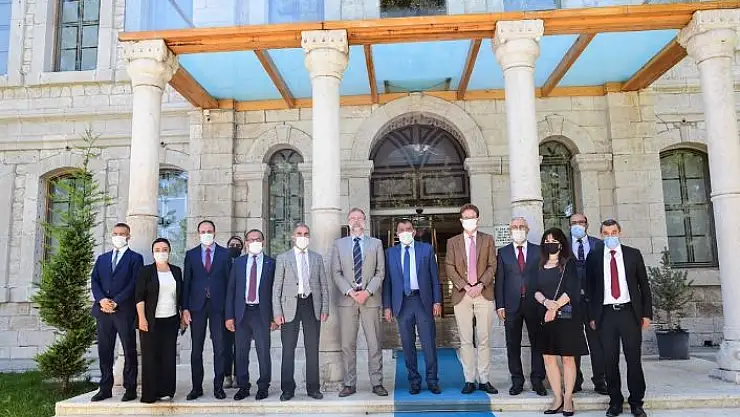 'Büyükelçi Landrut kent müzesini gezdi'