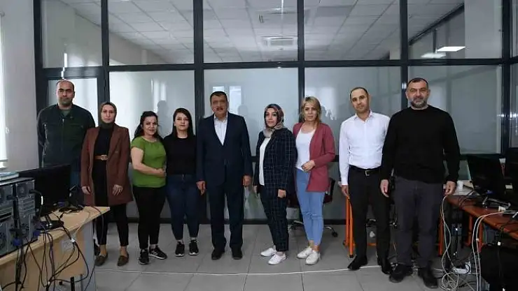 'Büyükşehir Çağrı Merkezi, hafta sonu binin üzerinde çağrıyı çözüme kavuşturdu'
