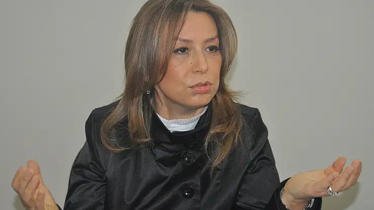 ÖZGECAN ASLAN İÇİN KONUŞTU: SADECE KINAMAKLA OLMAZ