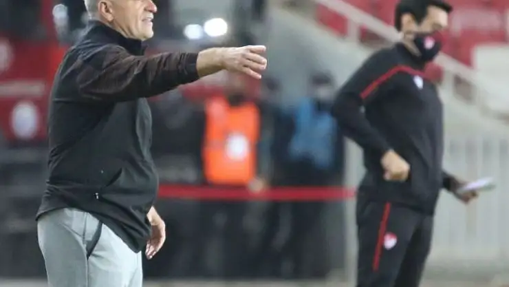 'Çalımbay: ''Hakemler rezil maç yönetti'''