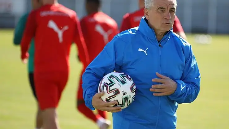 'Çalımbay: ''Pandemi olmasaydı şampiyon olurduk'''