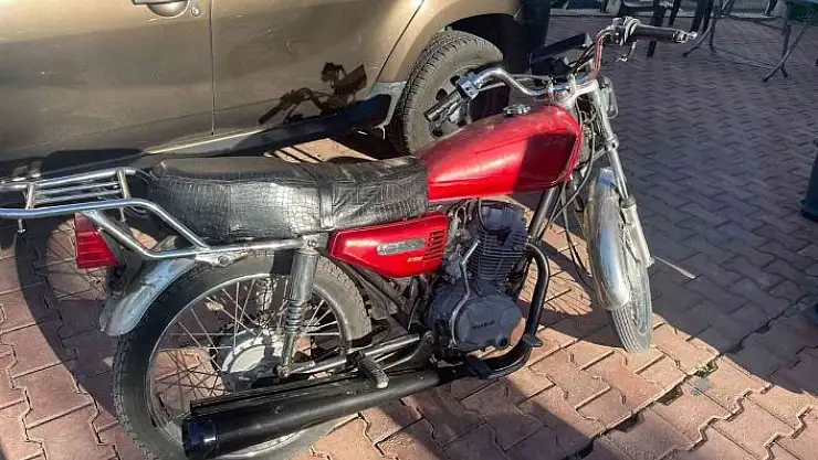 'Çalıntı motosiklet terk edilmiş halde bulundu'
