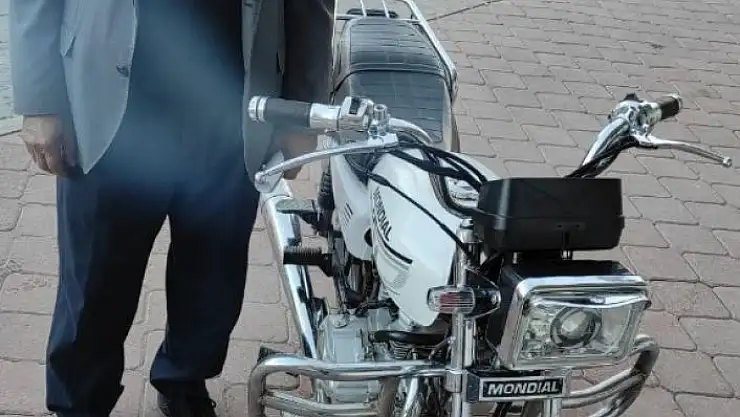 'Çalıntı motosikleti internette satmak isterken JASAT´a yakalandılar'