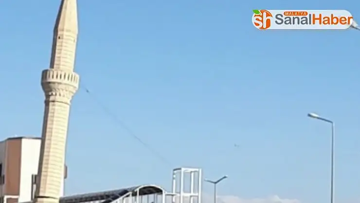 Caminin minaresi böyle yıkıldı