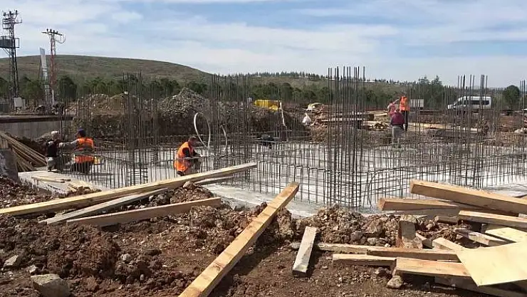 'Can kaybının yaşanmadığı mahallede ´köy evleri´ inşa ediliyor: Temeller sağlam zemine atıldı'