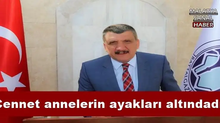 `Cennet annelerin ayakları altındadır´