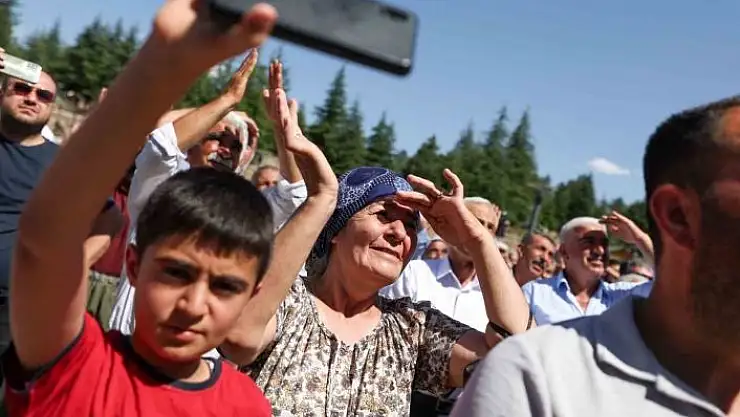 'CHP Genel Başkanı Özel, Doğanşehir ilçesini ziyaret etti'