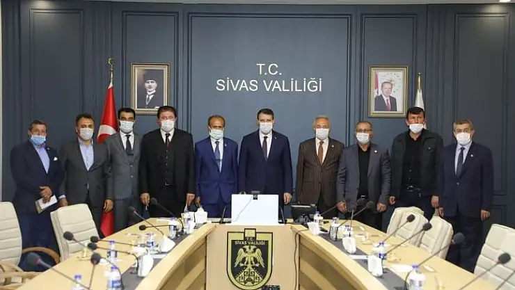 'Çiftçiler yaralarına merhem arıyor'