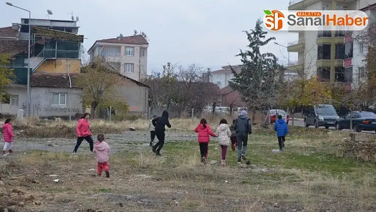 Malatya´da Çocuklar mahallelerine park istiyor