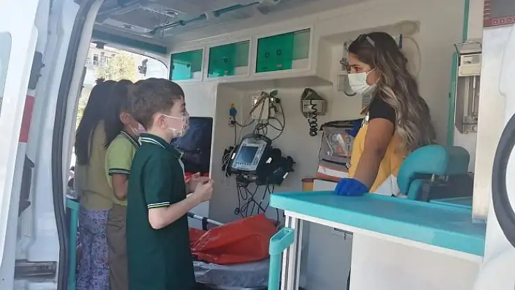 'Çocukların ambulans merakı'