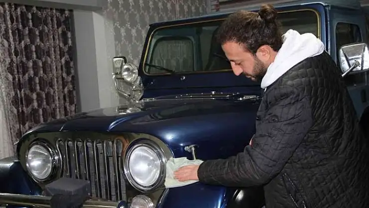'Çocukluk merakı büyüyünce sevdaya dönüştü'