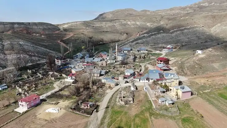 'Covid-19´un giremediği bu köyde aşılama tamamlandı'