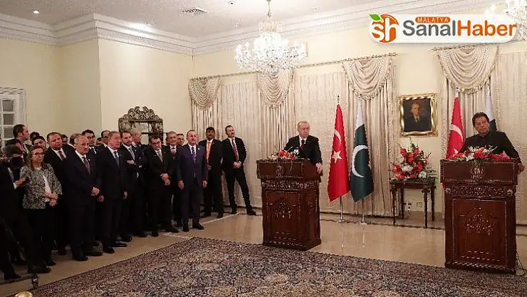 Cumhurbaşkanı Erdoğan: 'Askeri ve savunma sanayii alanları, Pakistan ile ikili ilişkilerimizde en önemli başlığı teşkil ediyor'