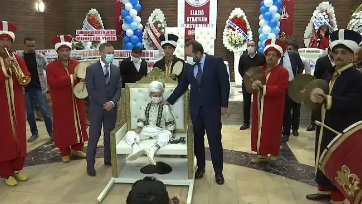 'Cumhurbaşkanı Erdoğan´ın tedavisini üstlendiği Taha´yı sünnet düğününde il protokolü yalnız bırakmadı'