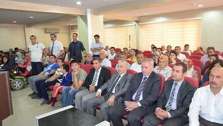 TABLET BİLGİSAYARLAR DAĞITILDI