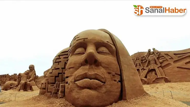 Danimarka'da kum heykellerden dev duvar yapıldı