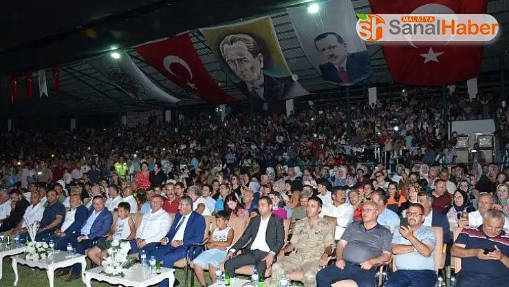 Daredenliler Ali Kınık ve Mustafa Ceceli ile coştu