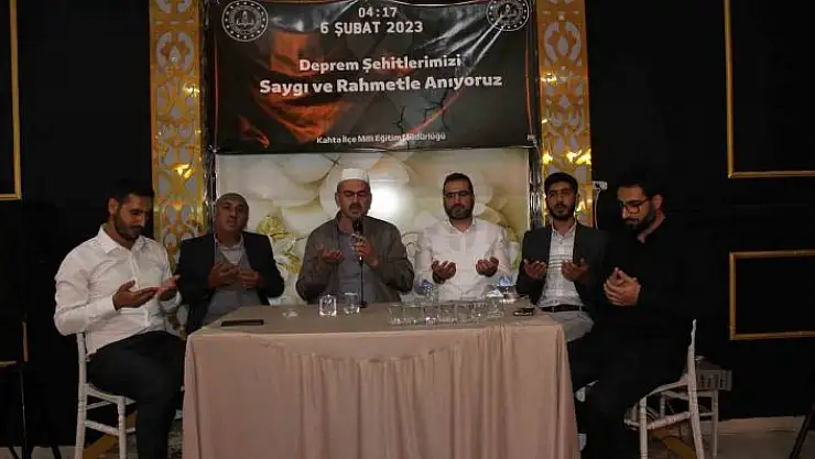 'Deprem şehitleri için mevlit okutuldu'