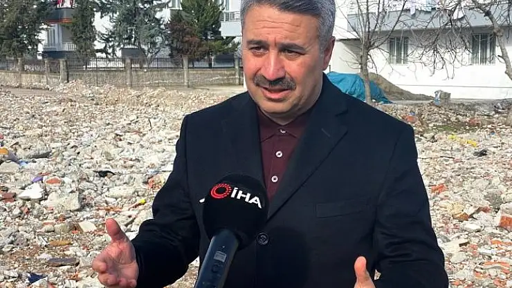 'Depremde annesini ve yengesini kaybeden milletvekili o geceyi anlattı'