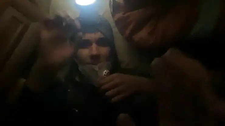 'Depremin 198. saatinde enkaz altından Türkiye´ye el salladılar'