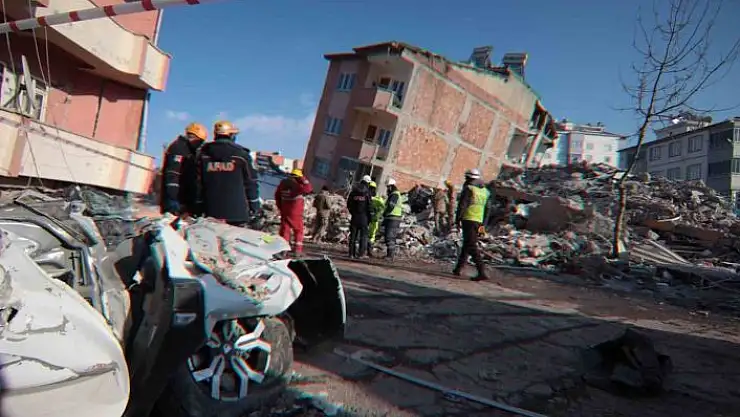 'Depremin yıkıp geçtiği enkaz halindeki Elbistan havadan görüntülendi'