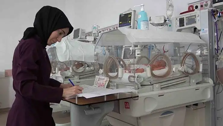 'Depremlerde hasar almayan hastanede 65 günde 700 bebek dünyaya geldi'