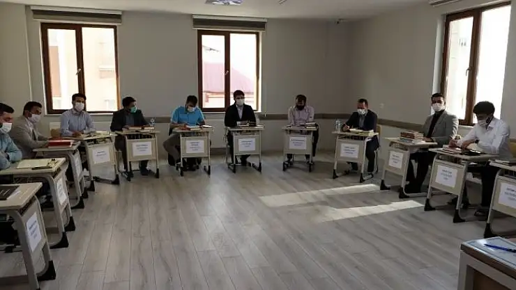 'Din görevlileri tashih-i huruf kursuna  başladı'