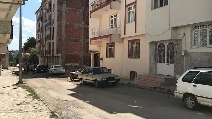 'Dini nikahlı eşini vurup olay yerinden kaçtı'