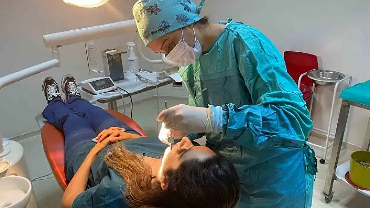 'Doç. Dr. Günay Yavuz göreve başladı'