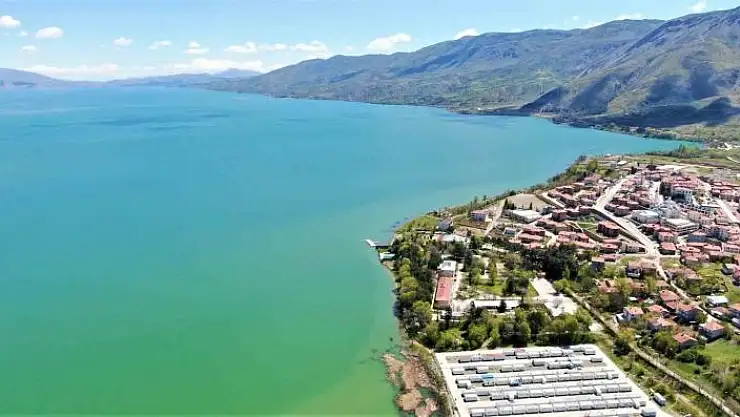 'Doğal güzellikleriyle cezbeden Sivrice, misafirlerini bekliyor'