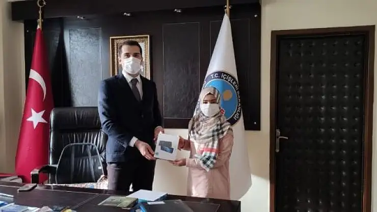 'Doğanşar´da öğrencilere tablet dağıtıldı'