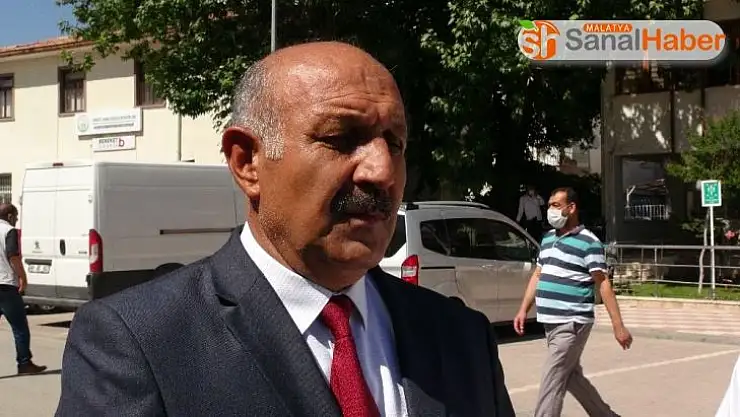 Doğanşehir'de yeni belediye başkanı Durali Zelyurt oldu