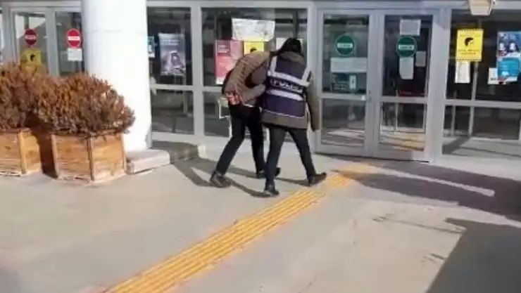 'Dolandıracaklarını internetten bulan 28 suç kayıtlı şüpheli yakalandı'