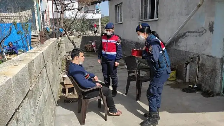 'Down sendromlu çocuklara jandarmadan sürpriz'