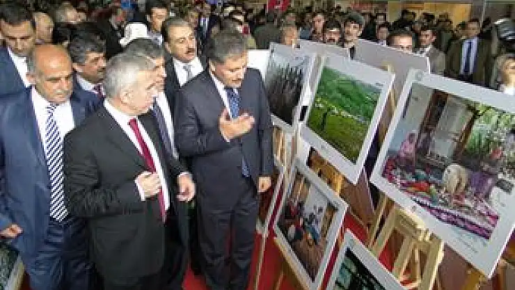 Tarım ve İnsan Konulu Resim Sergisi...