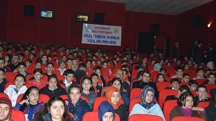 'MALATYA'DAN 1453 GENÇ SON MEKTUP'' FİLMİNİ İZLEDİ'''