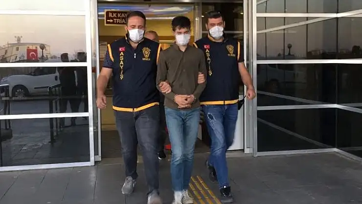 'Düğünde sahtesiyle gerçek altını değiştiren dolandırıcı yakalandı'