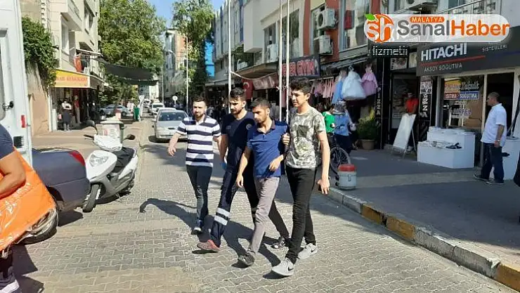 Duvarı delmek isteyen genç elektrik akımına kapıldı