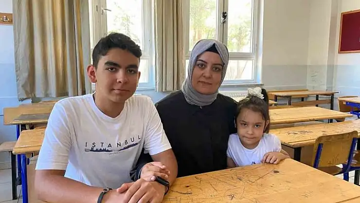 'Ebrar Sitelerinde depremde sağ kurtuldu, LGS birincisi oldu'