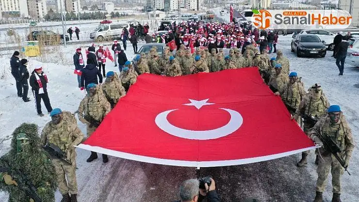 Eksi 7 derecede 3 kilometre yol yürüdüler