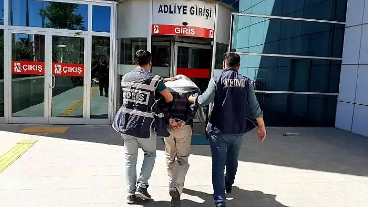 'El-Kaide üyesi olduğu iddia edilen şahıs yasa dışı yollardan ülkeye girerken yakalandı'