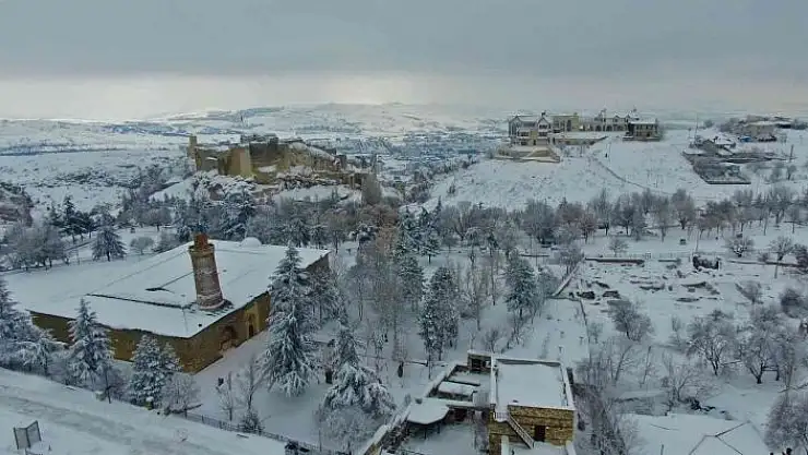 'Elazığ beyaza büründü, medeniyetler beşiği Harput´ta kartpostallık görüntüler oluştu'