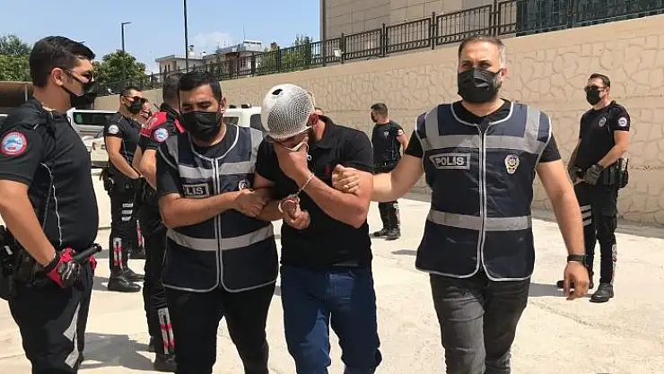 'Elazığ´da 1 kişiyi öldürüp 6 kişiyi yaralayan şüpheli adliyeye sevk edildi'