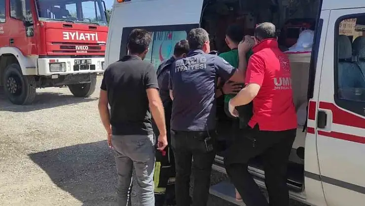 'Elazığ´da 14 yaşındaki çocuk elini fıstık makinesine kaptırdı, 5 parmağı koptu'