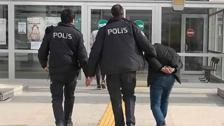 'Elazığ´da 156 bin liralık malzeme çalan 2 şüpheli yakalandı'