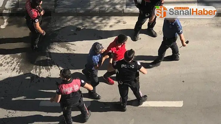 Elazığ'da 2 polisin yaralanmasına neden olan 3 şüpheli yakalandı
