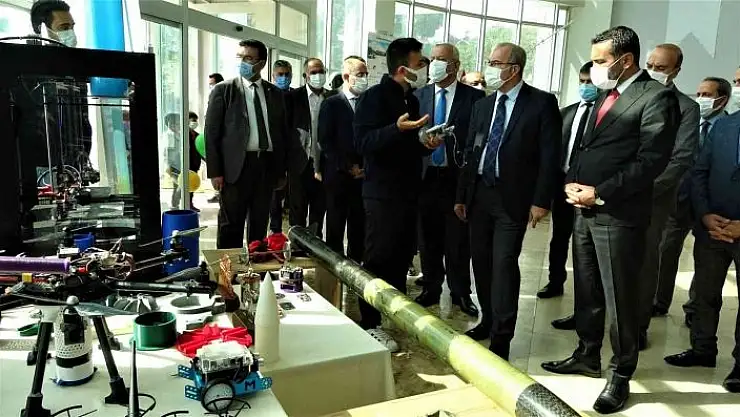 'Elazığ´da 3 gün sürecek ´Bilim Şenliği´ startı verildi'