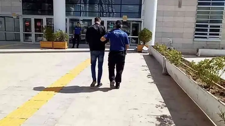 'Elazığ´da akü hırsızı yakalandı'